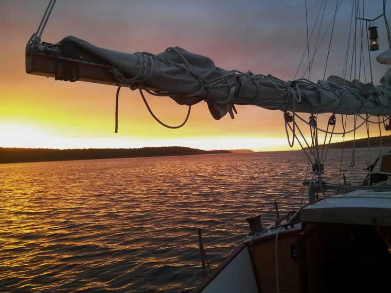 The sun sets on the 2014 PTSA sailing season. Image lifted from the http://bethandcodylivethedream.blogspot.com/ site. 